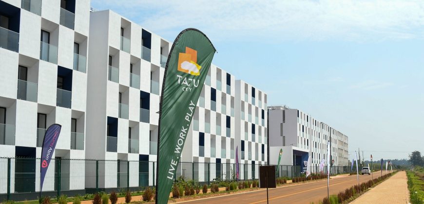Trendy Furnished 2BR Apartments with Pool Vibes – Tatu City!