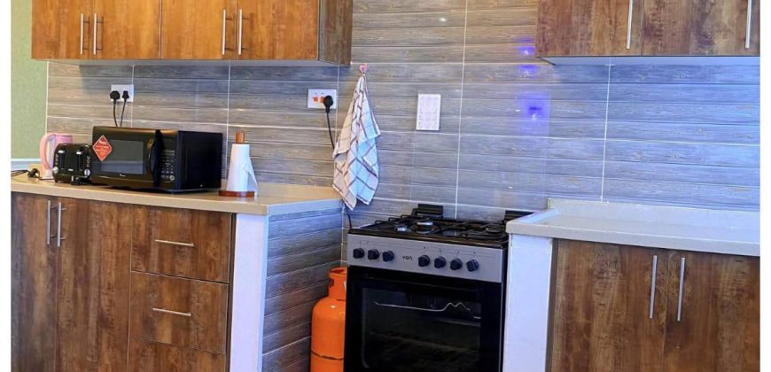 Nyali, Mombasa, 2 bedroom one ensuite Sea view fully furnished apartment in Nyali, Mombasa, 3 minutes walk to the beach,